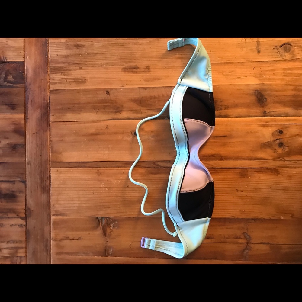 Color block bikini top - Picture 2 of 4